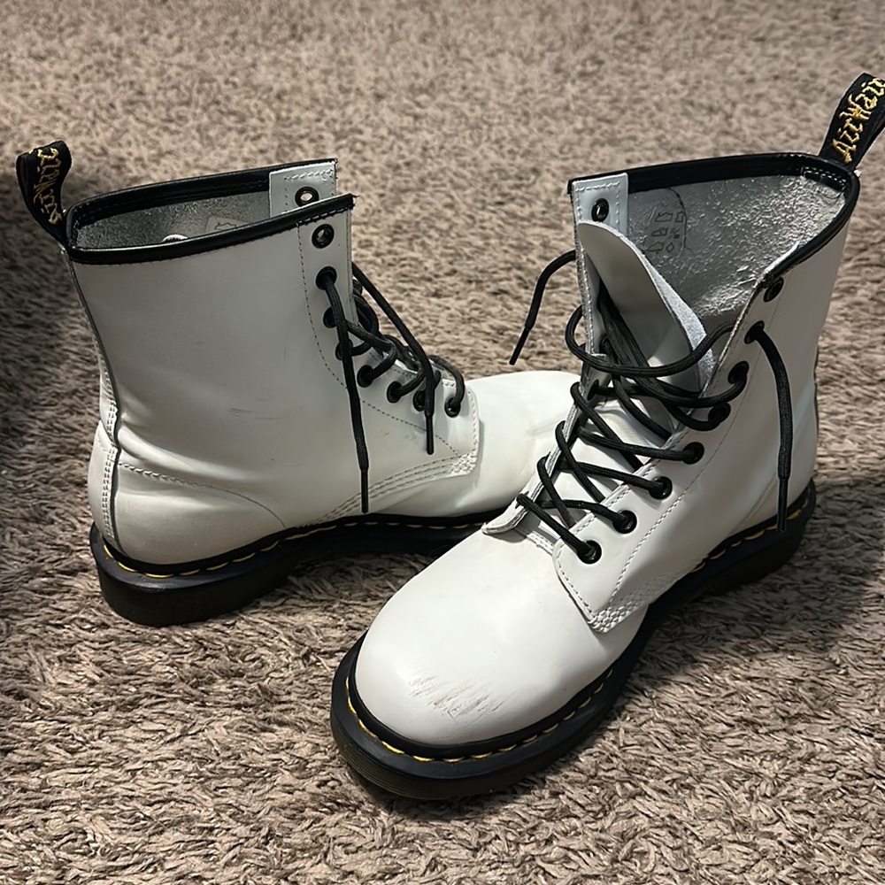 Dr. Martens 1460 Women’s Smooth Leather Lace Up Boots - Picture 12 of 13